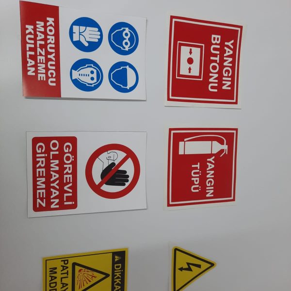 etiket baskı ankara reklam tabela pleksi